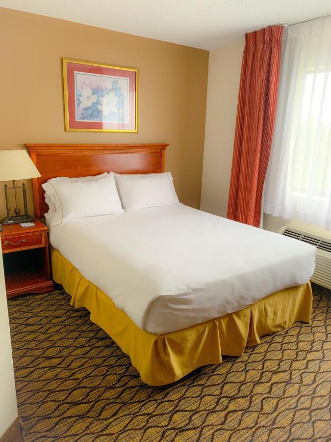 Hotel Baymont By Wyndham Chelsea Zewnętrze zdjęcie